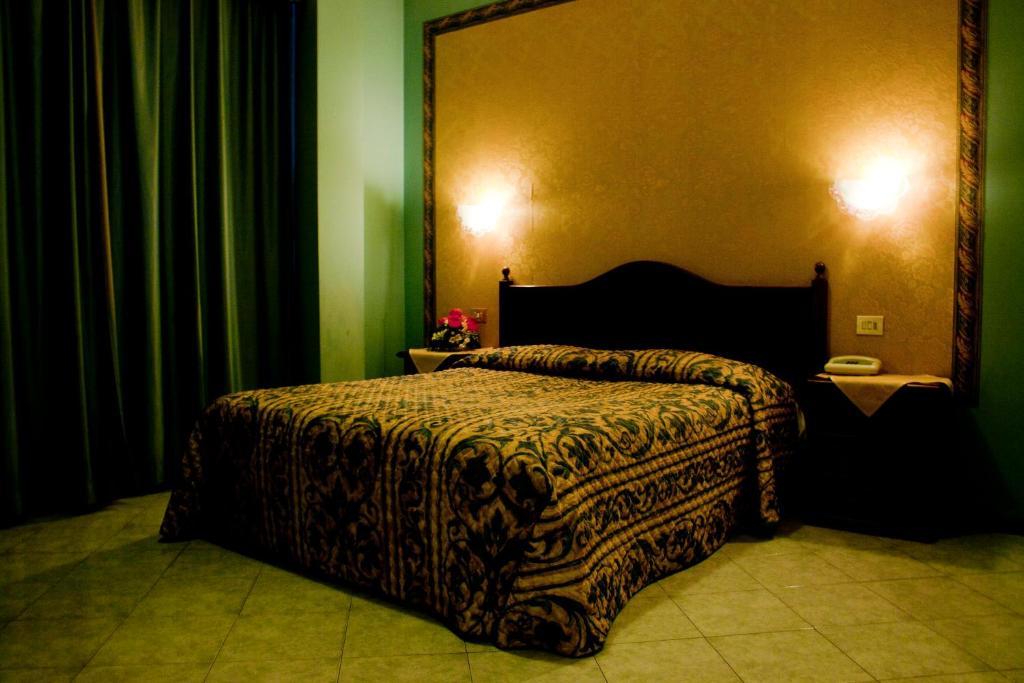 רצאטו Hotel Michelangelo מראה חיצוני תמונה