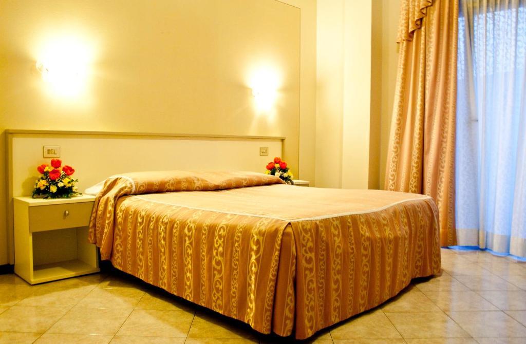 רצאטו Hotel Michelangelo מראה חיצוני תמונה
