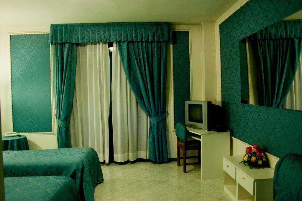 רצאטו Hotel Michelangelo מראה חיצוני תמונה