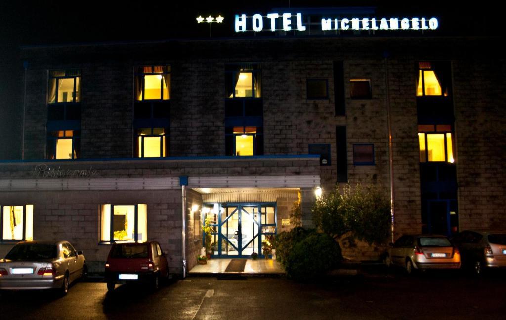 רצאטו Hotel Michelangelo מראה חיצוני תמונה