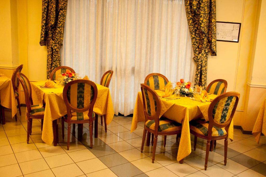 רצאטו Hotel Michelangelo מראה חיצוני תמונה